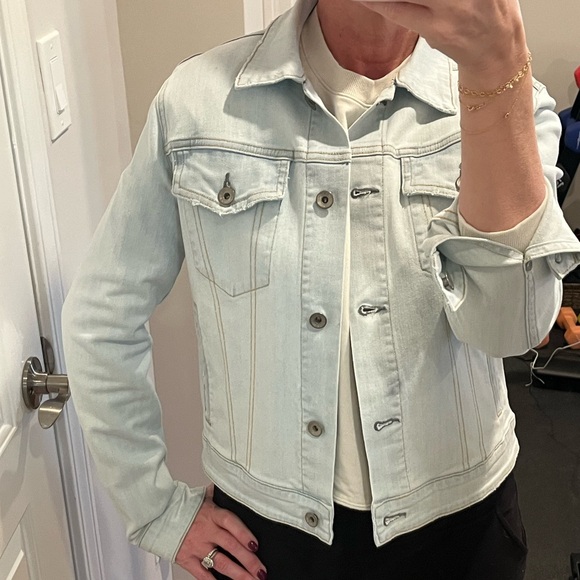 Rag & Bone - Light Wash Blue Denim Jacket - Small - Soft Denim - Like new! - Picture 3 of 7
